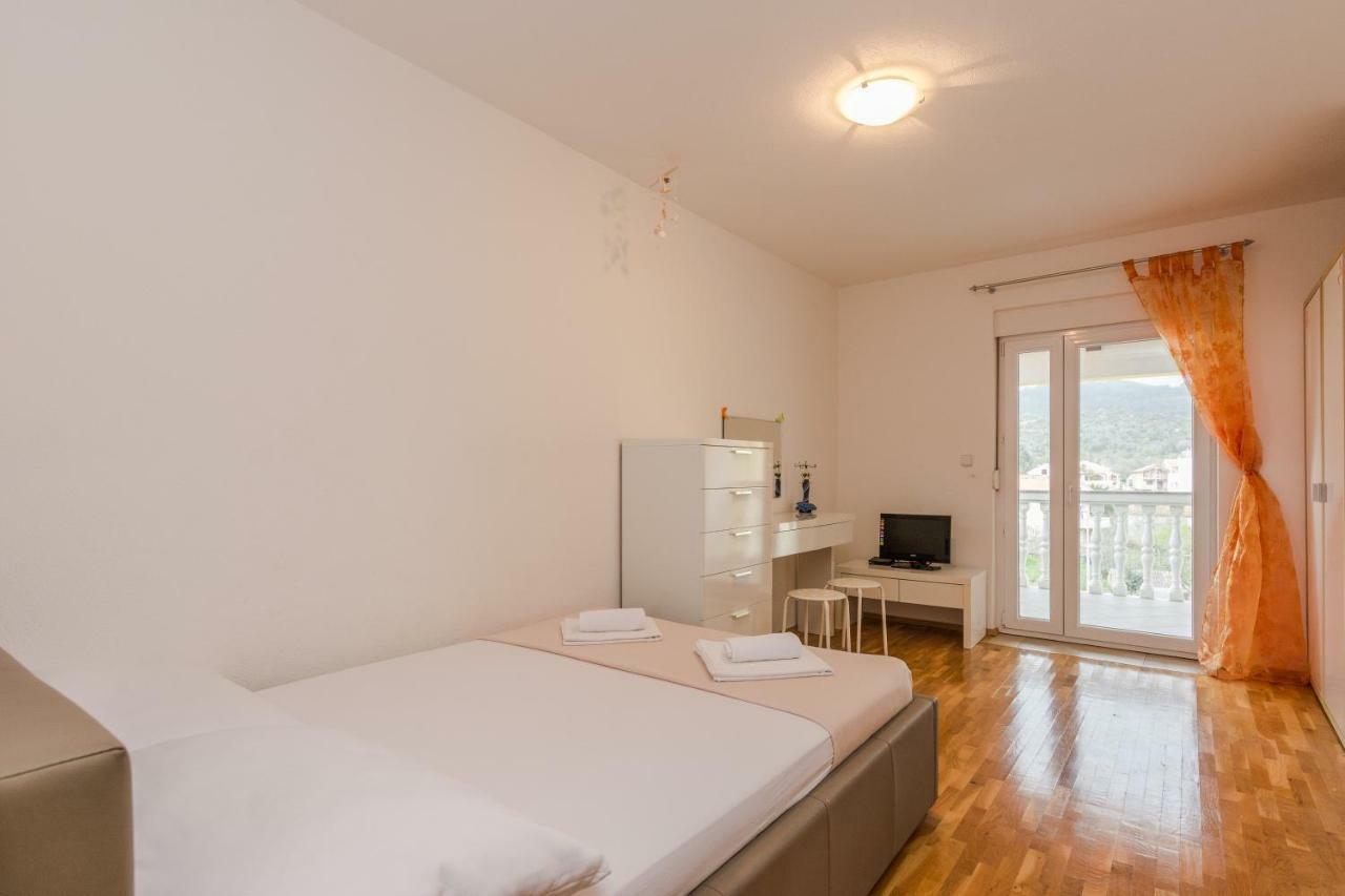 Apartment Natalie Sea View With 3 Bedrooms And Everything Is Air-Conditioned Sali Ngoại thất bức ảnh