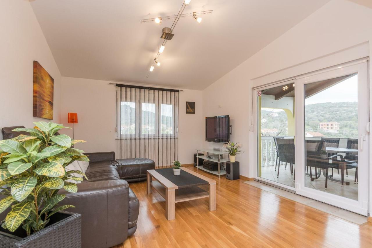 Apartment Natalie Sea View With 3 Bedrooms And Everything Is Air-Conditioned Sali Ngoại thất bức ảnh